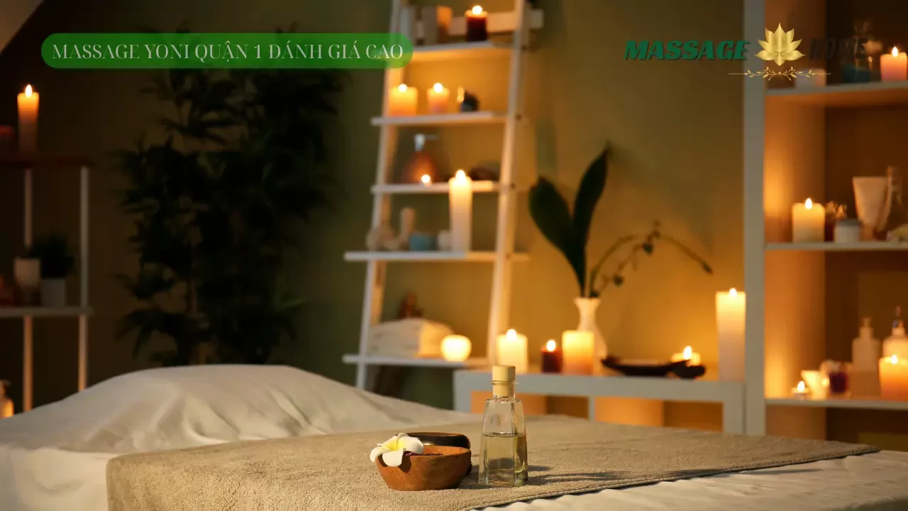 Không gian phòng massage yoni chuyên nghiệp sạch sẽ, ấm cúng với nến thơm và tinh dầu