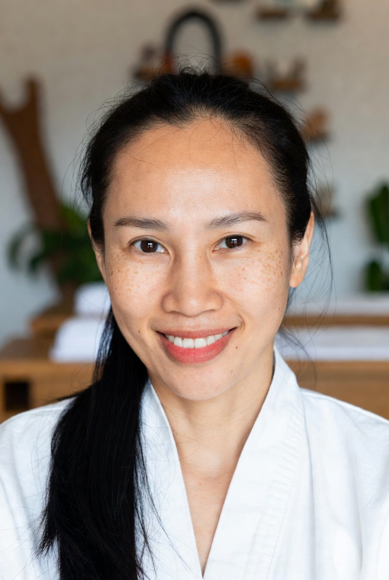 Therapist Anh Thư - Kỹ Thuật Viên Massage Yoni Hà Nội Chuyên Nghiệp