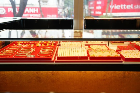 Bảng lịch âm năm Bính Thân với các ngày lễ Tết Nguyên Đán, Giỗ Tổ Hùng Vương được đánh dấu